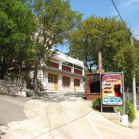 Restaurant And Danica Bed & Breakfast 3*