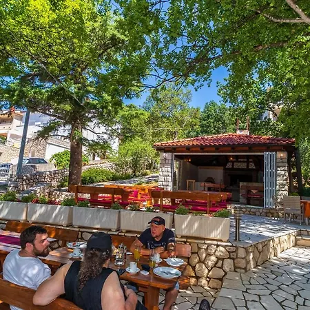 Frühstückspension Restaurant And Danica Novi Vinodolski