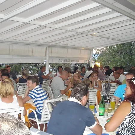 Restaurant And Danica Frühstückspension Novi Vinodolski
